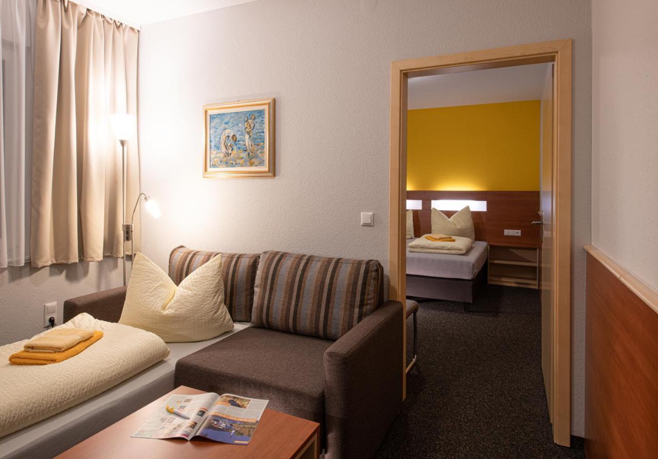 Pension-Café-Libelle Elxleben bei Arnstadt Extérieur photo